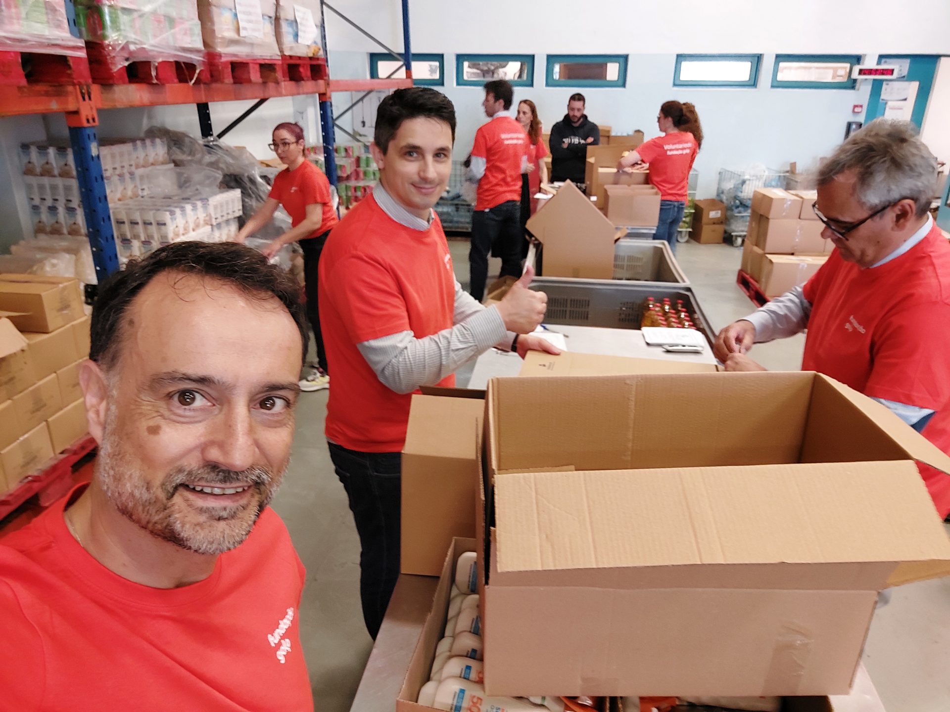 Ação de voluntariado no Banco Alimentar de São Miguel - 20250519_145440