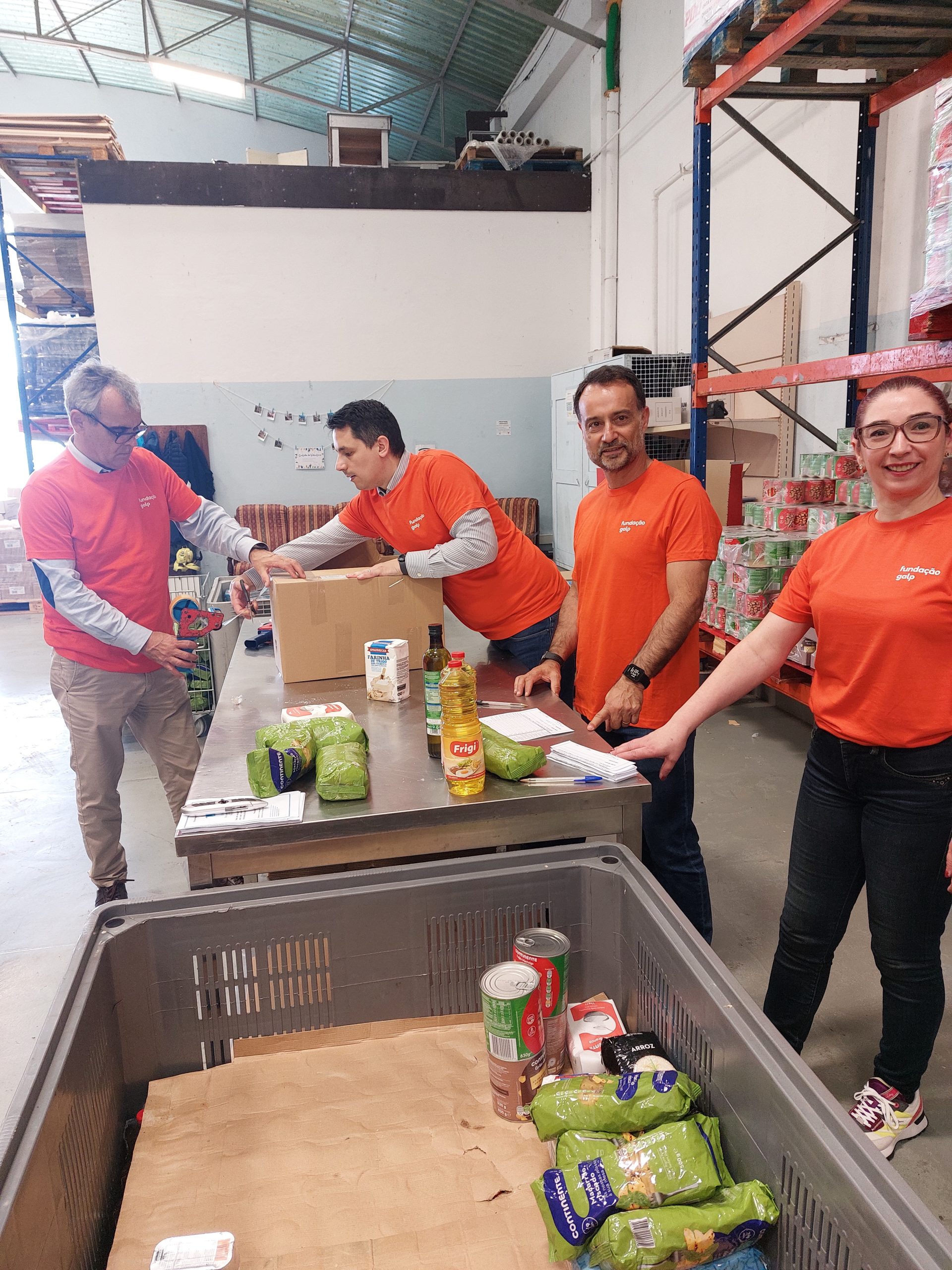 Ação de voluntariado no Banco Alimentar de São Miguel - 20250519_153102