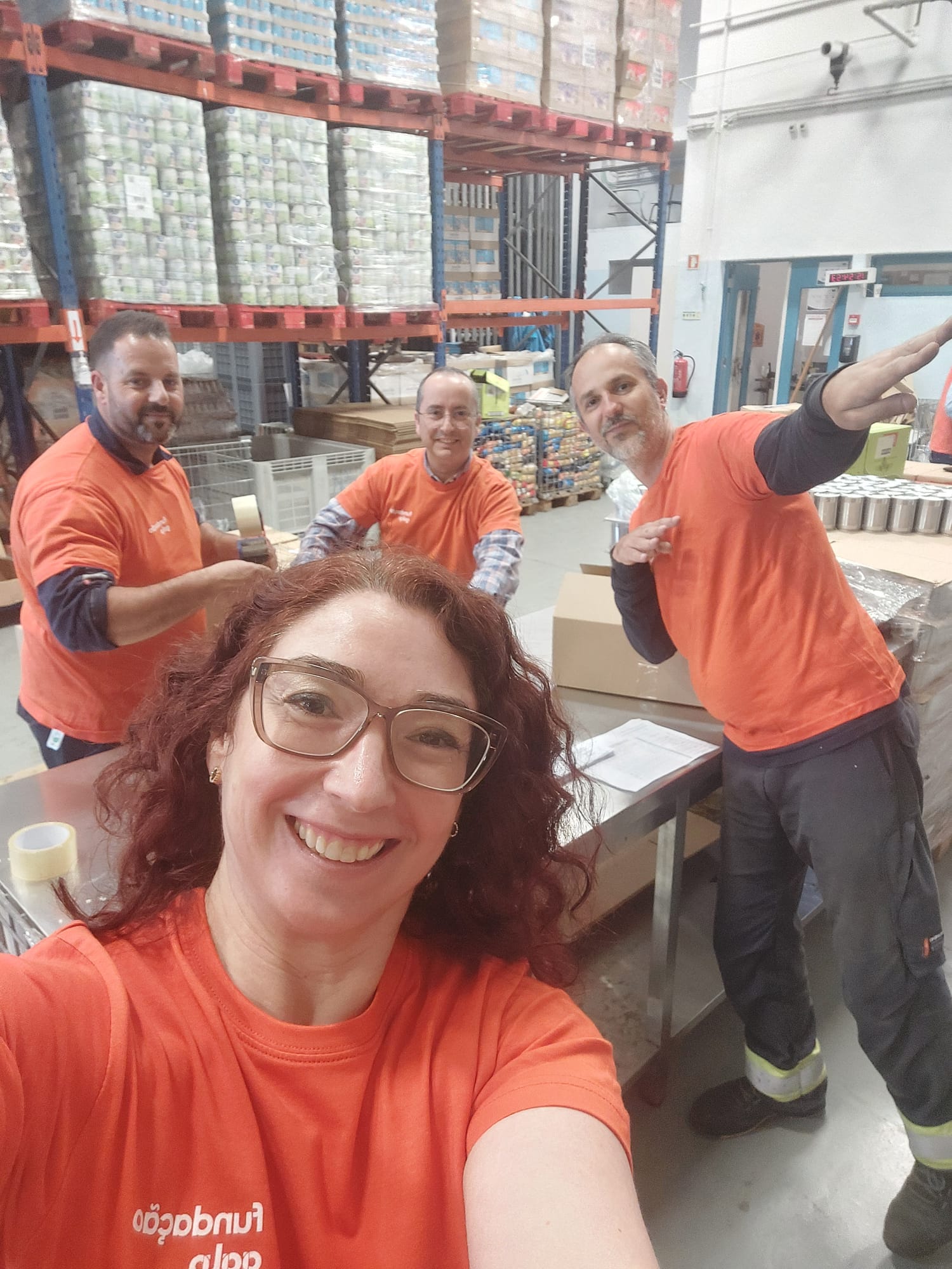 Ação de voluntariado no Banco Alimentar de São Miguel - WhatsApp Image 2026-09-29 at 10.23.22 (4)