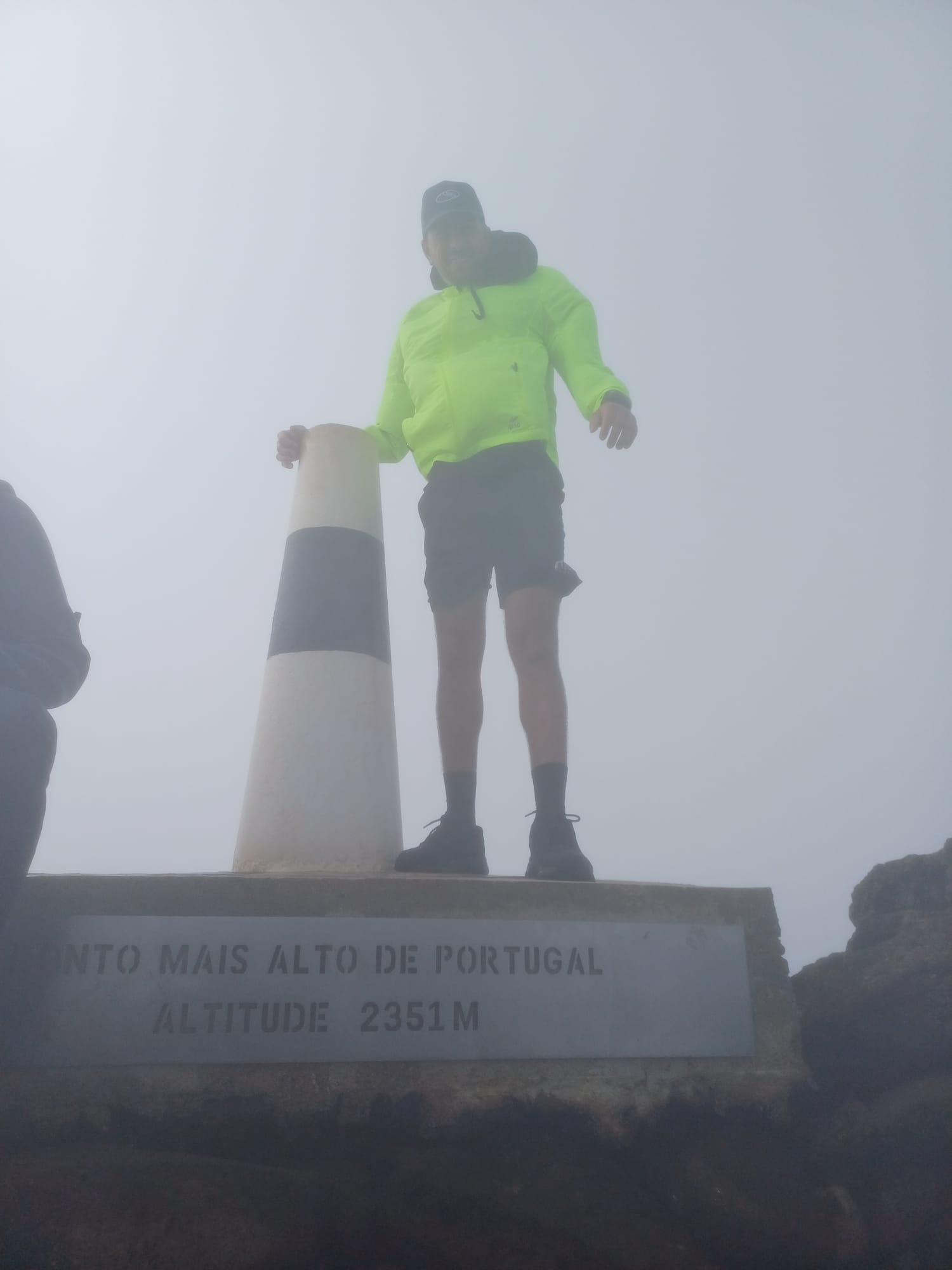 Way Day | Montanha da ilha do Pico desafia colaboradores da SAAGA - IMG-20250917-WA0005
